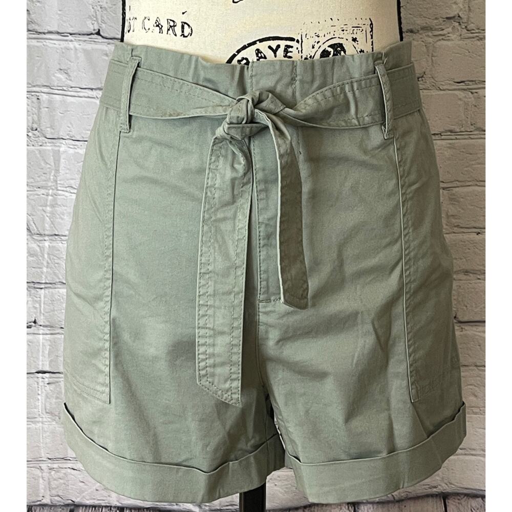 NEW Vanilla Star Junior’s Sage Green Belted Shorts (Size 13)